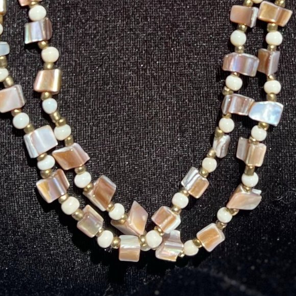 Shell & Bead Necklace Multi Strand Long Tan Ivory Layering Indo Ethnic Tribal - Picture 3 of 6